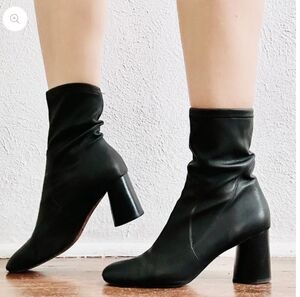 Donald J. Pliner Women's Black Heeled Ankle Boots Size 6